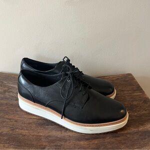 Clark’s platform derby shoe